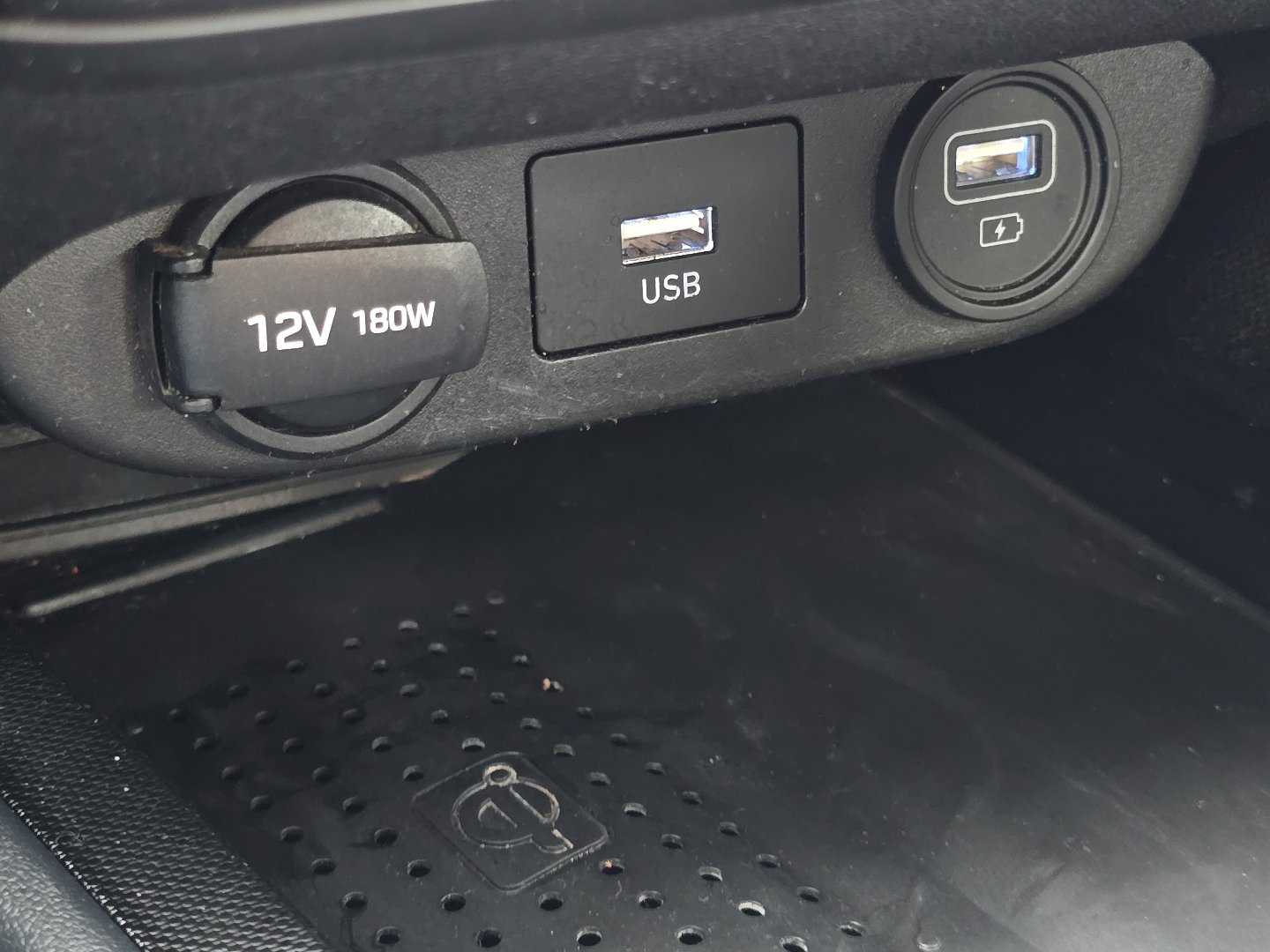 Used 2022 Hyundai Elantra SEL w/ Convenience Package image 6