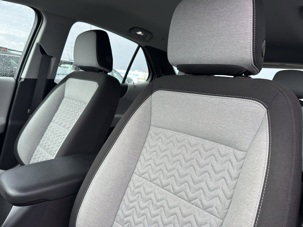 Used 2024 Chevrolet Equinox LS w/ Midnight Edition image 27