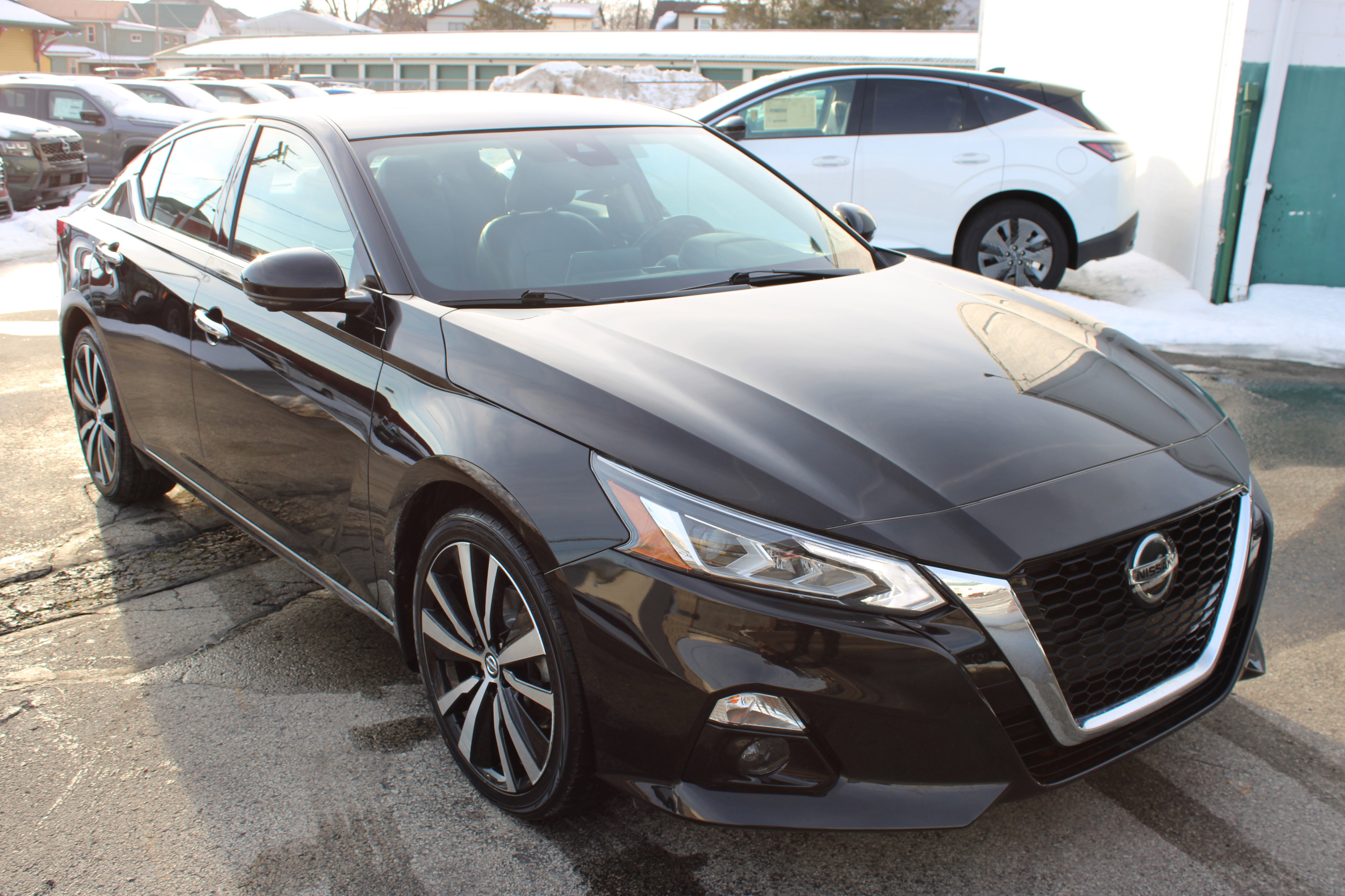 Certified 2021 Nissan Altima 2.5 Platinum image 16