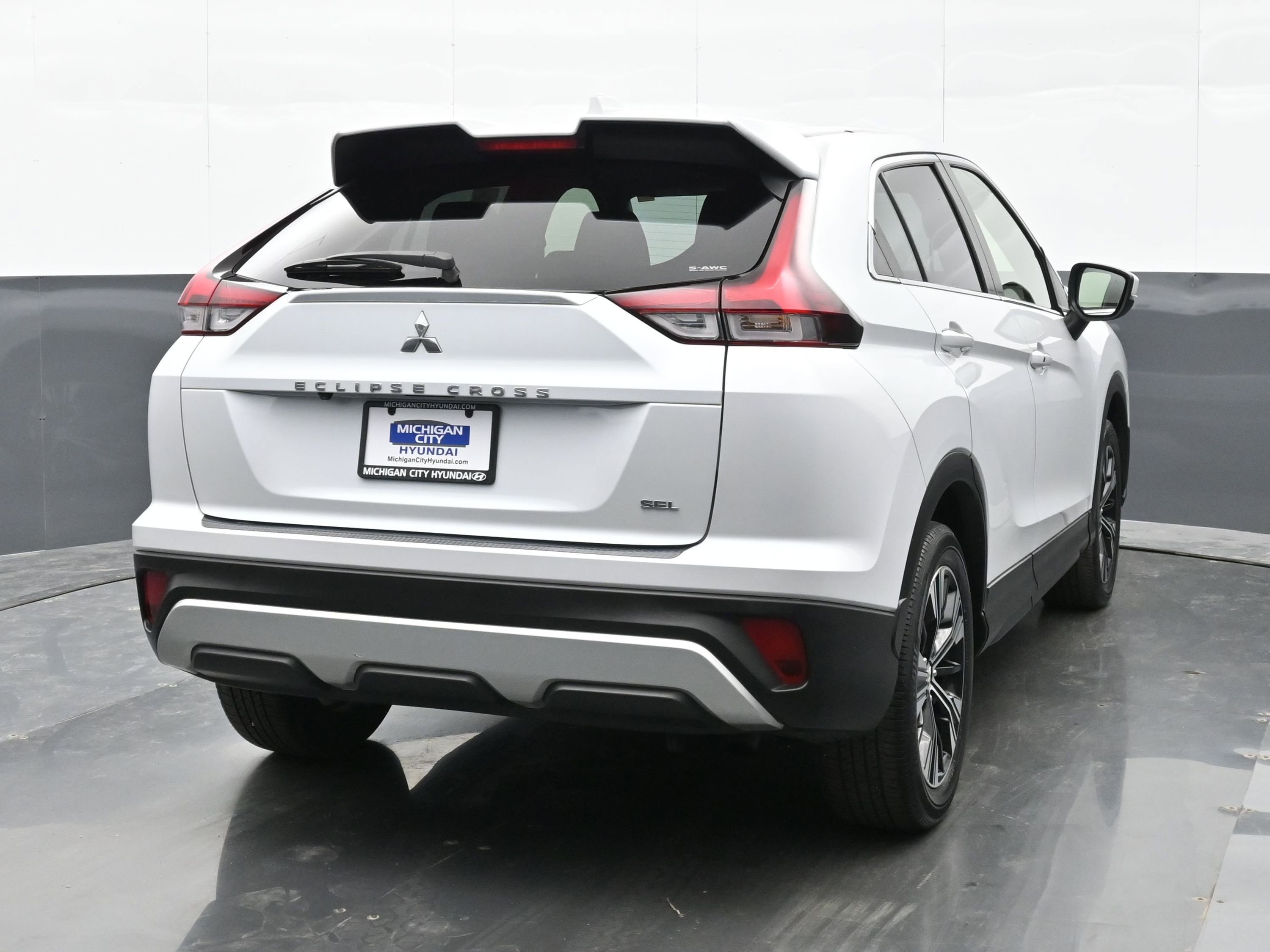Used 2022 Mitsubishi Eclipse Cross SEL image 4
