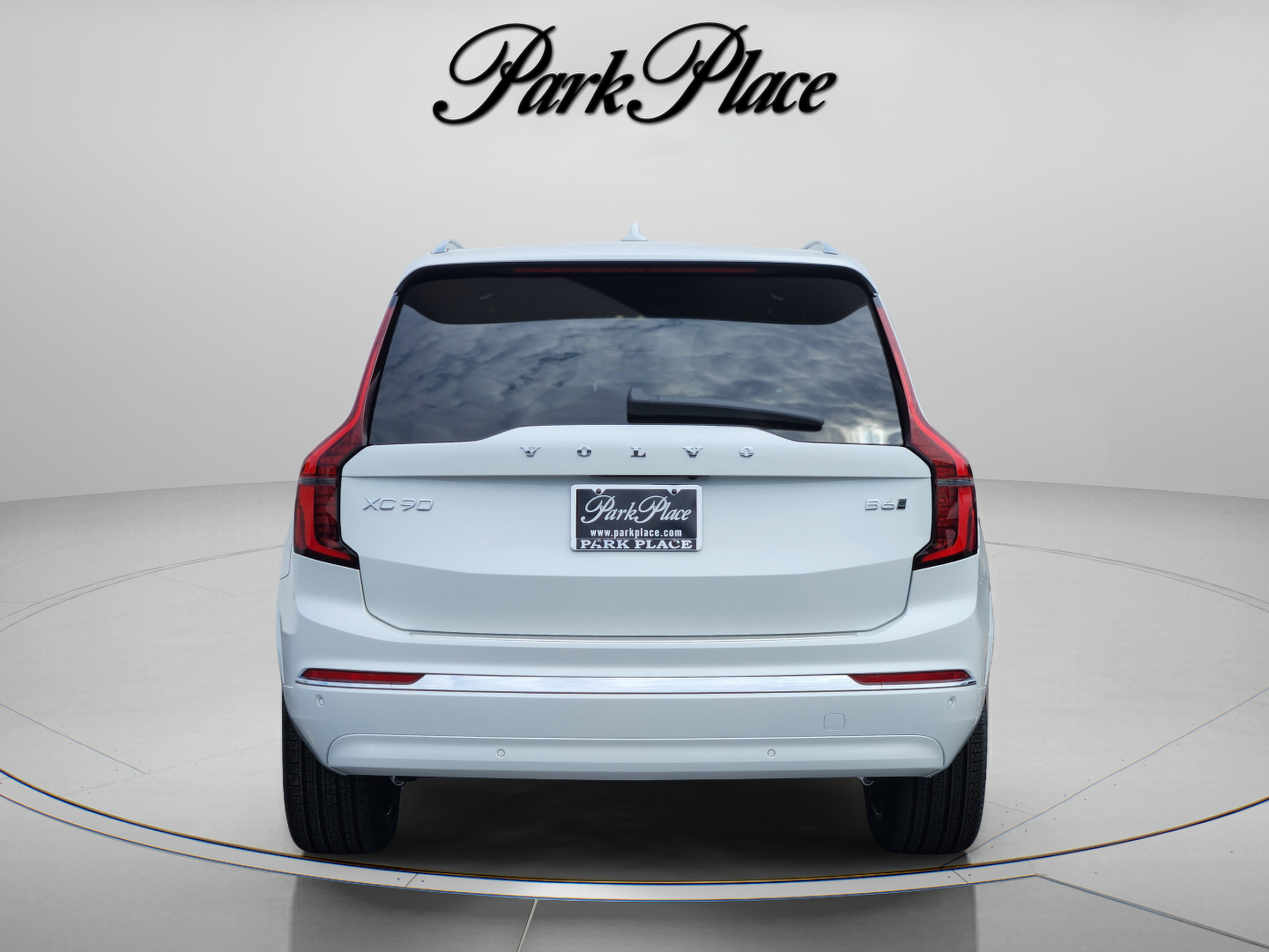 Used 2026 Volvo XC90 B6 Plus w/ Protection Package Premier AWD/4WD image 4