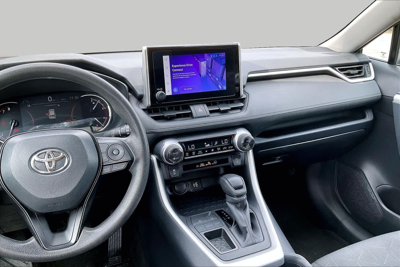 Used 2025 Toyota RAV4 XLE FWD image 13