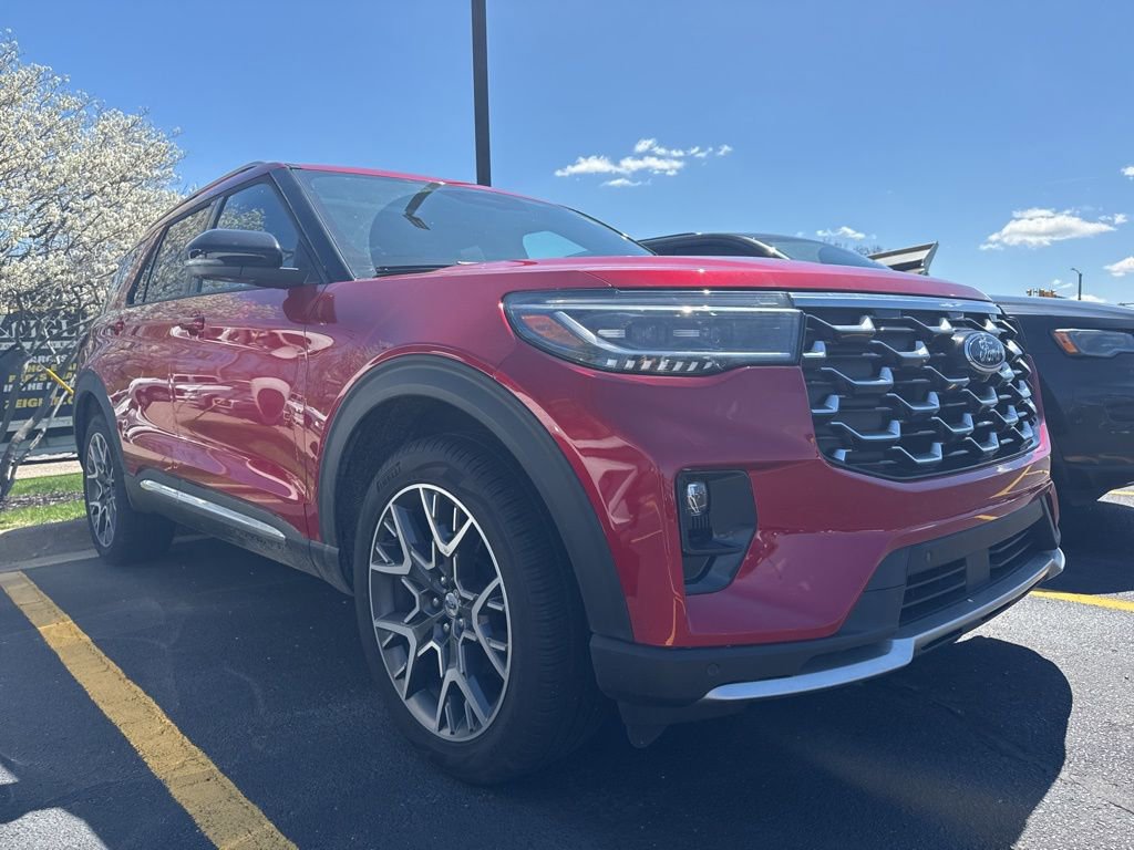 Used 2025 Ford Explorer Platinum w/ Ultimate Package image 6