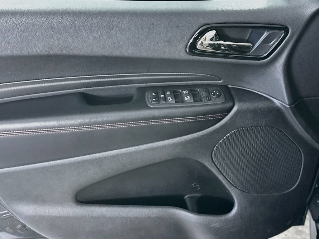 Used 2025 Dodge Durango GT RWD image 24