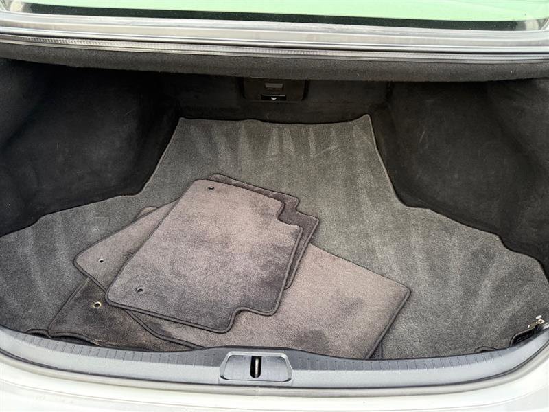 Used 2011 Lexus LS 460 SEDAN w/ Comfort Pkg image 12