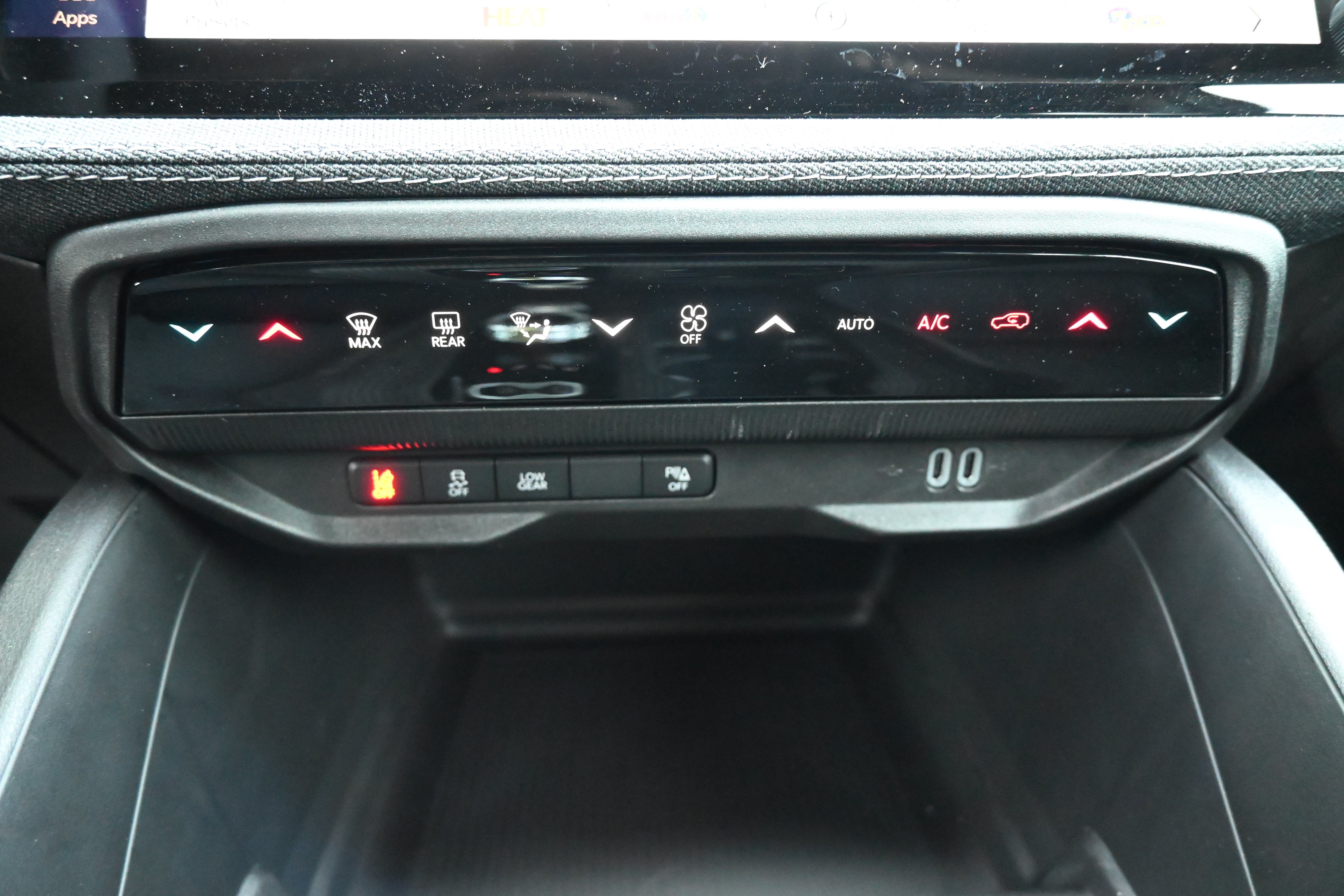 New 2026 Jeep Cherokee Laredo AWD/4WD image 25