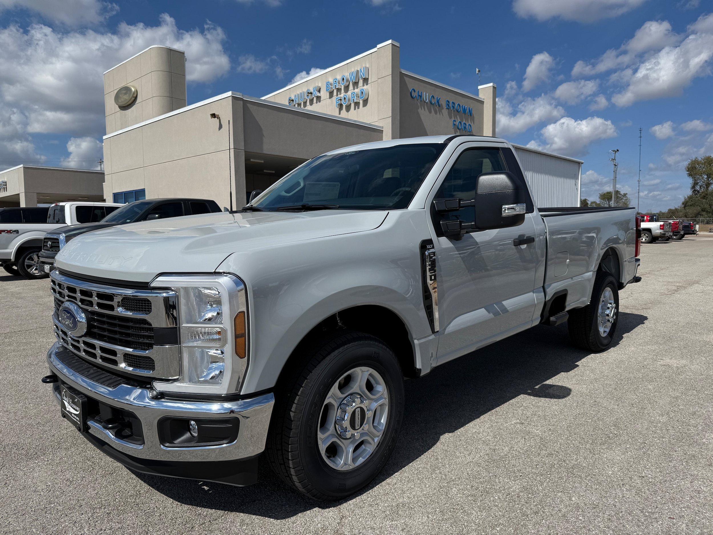New 2026 Ford F350 XLT w/ 360-Degree Camera Package