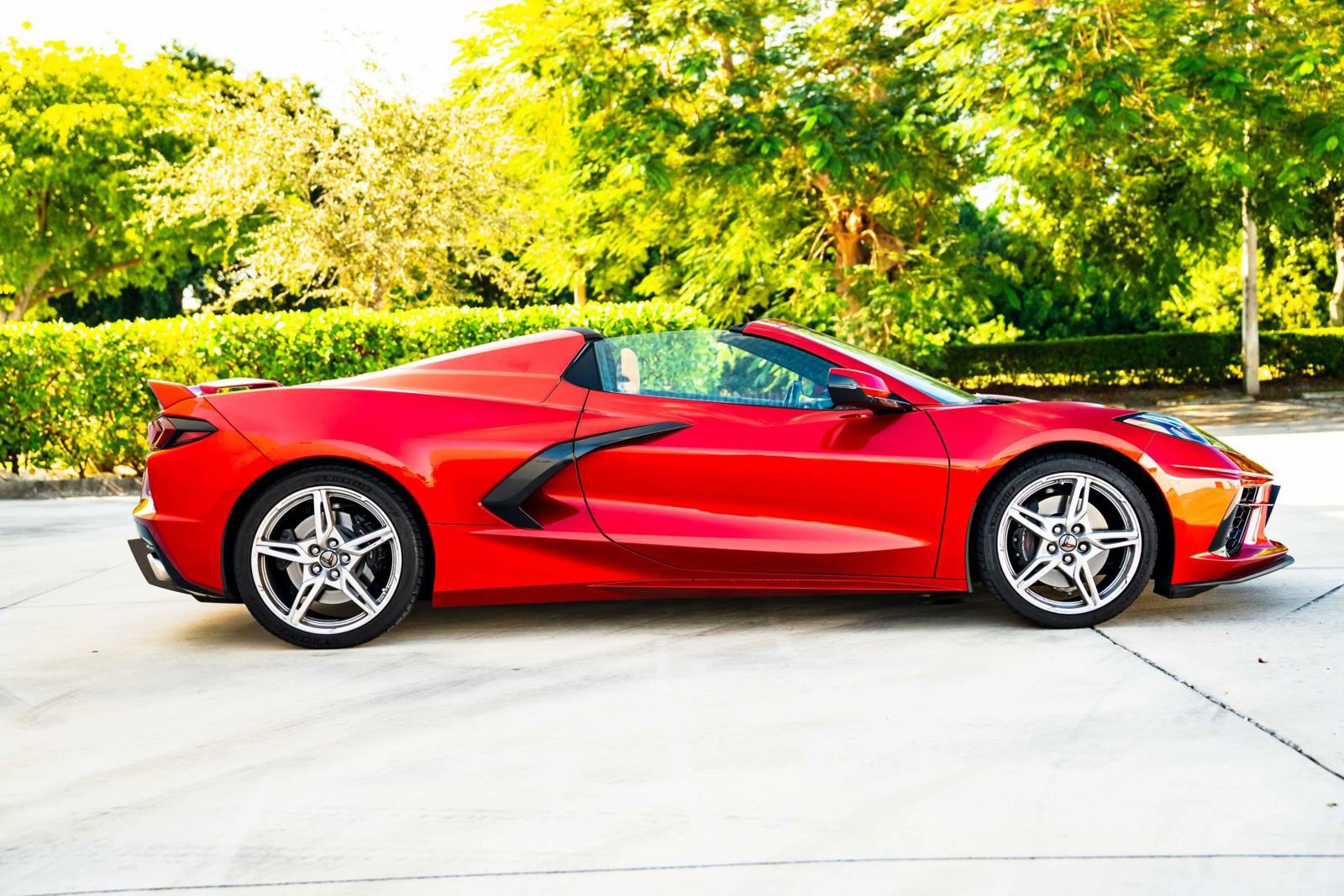 Used 2021 Chevrolet Corvette Stingray Premium Conv w/ Z51 Performance Package RWD image 8