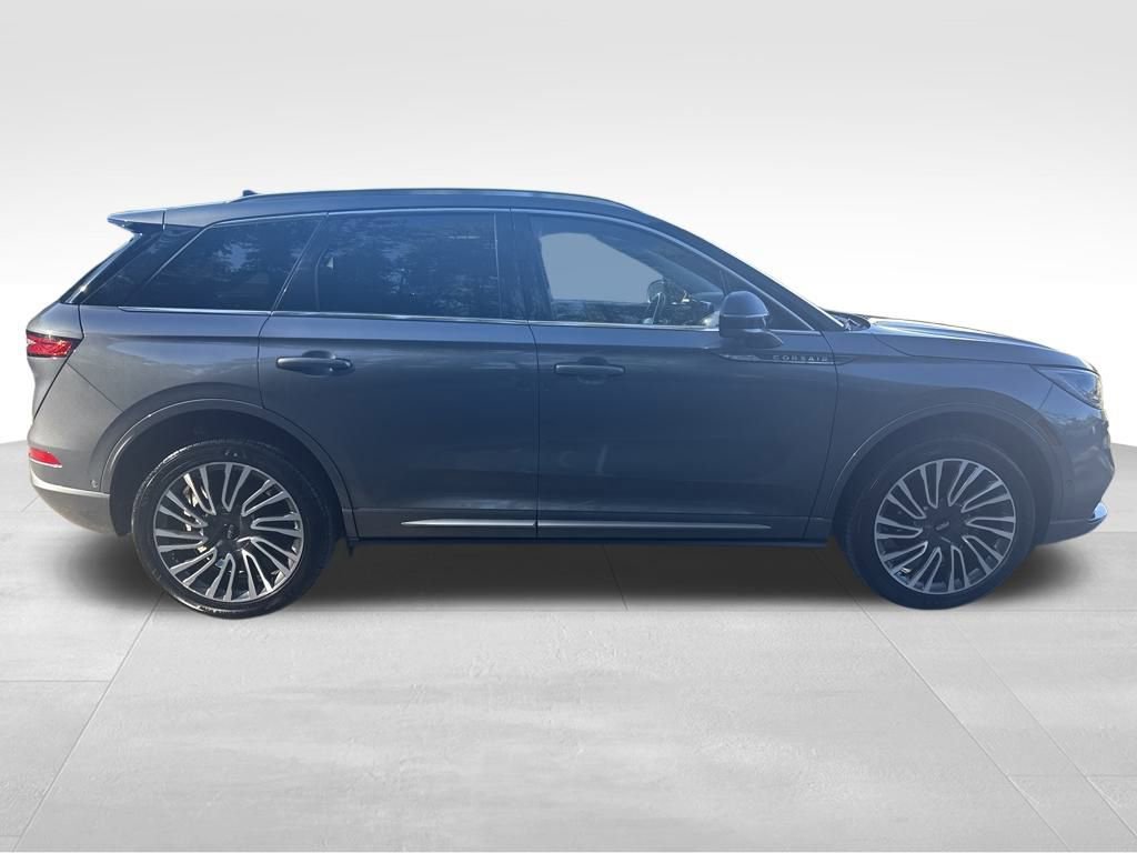 Used 2022 Lincoln Corsair Reserve w/ Sport Package image 7