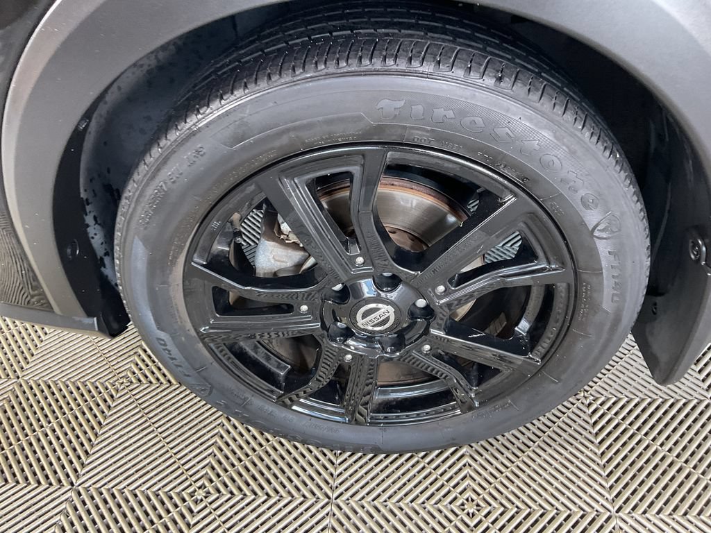 Used 2021 Nissan Kicks SR w/ SR Premium Package FWD image 5