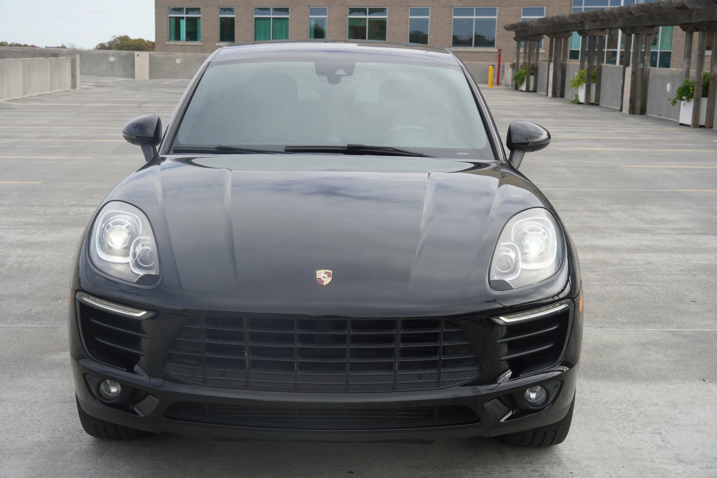 Used 2017 Porsche Macan image 33