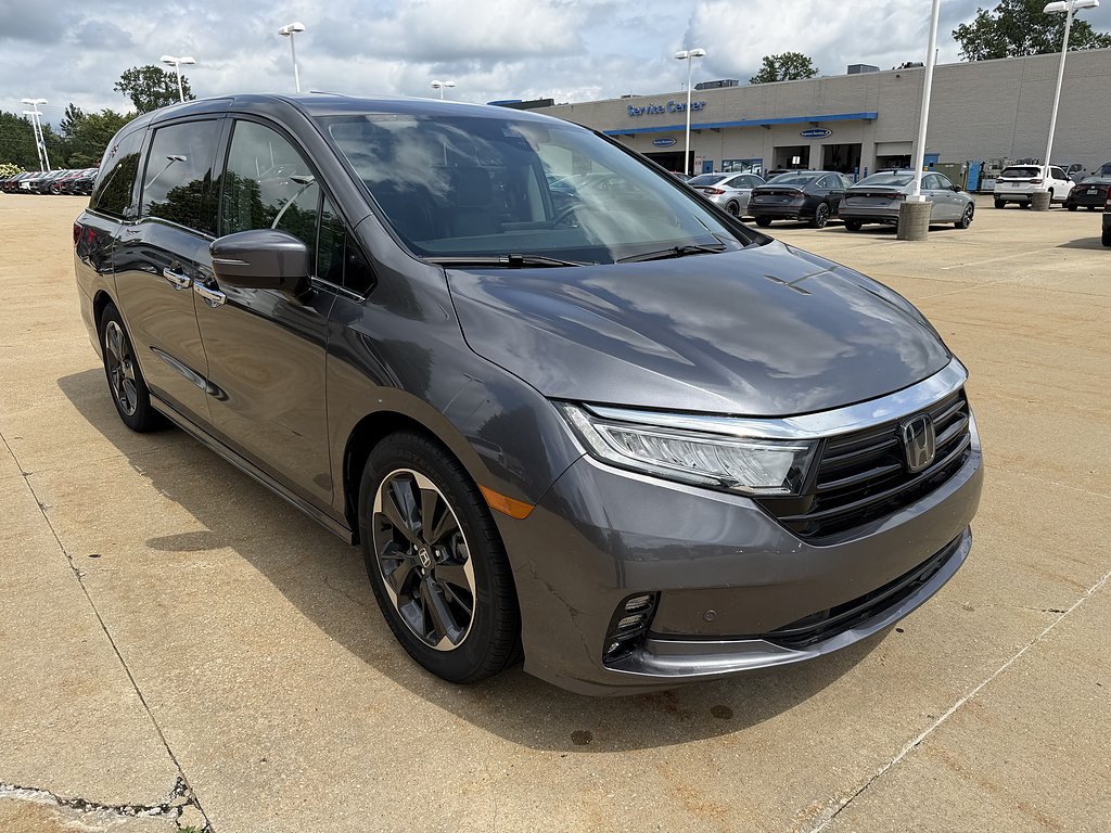 Used 2024 Honda Odyssey Elite image 2