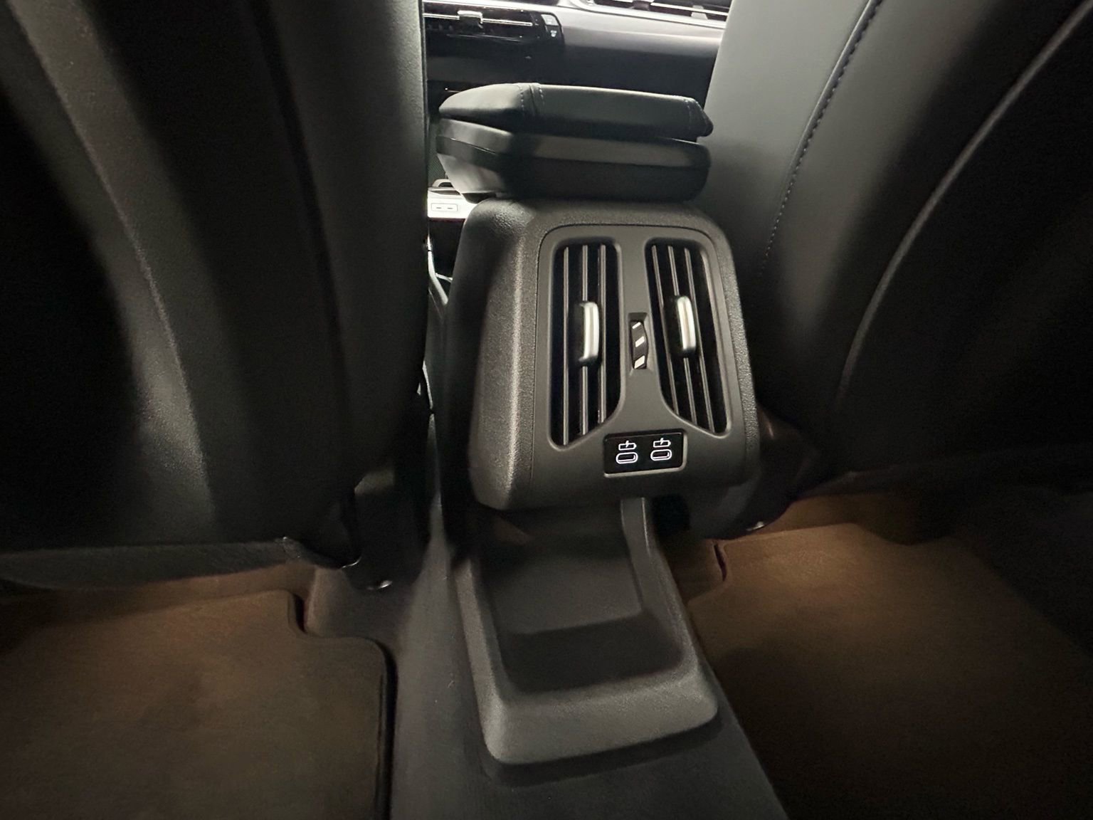 Used 2025 BMW X2 M35i AWD/4WD image 34