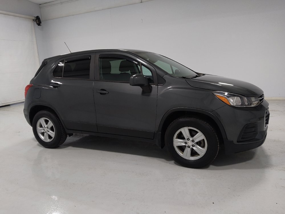 Used 2020 Chevrolet Trax LS w/ Tint and Cruise Package AWD/4WD image 11