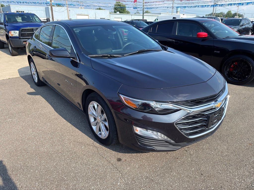Used 2023 Chevrolet Malibu LT FWD image 2