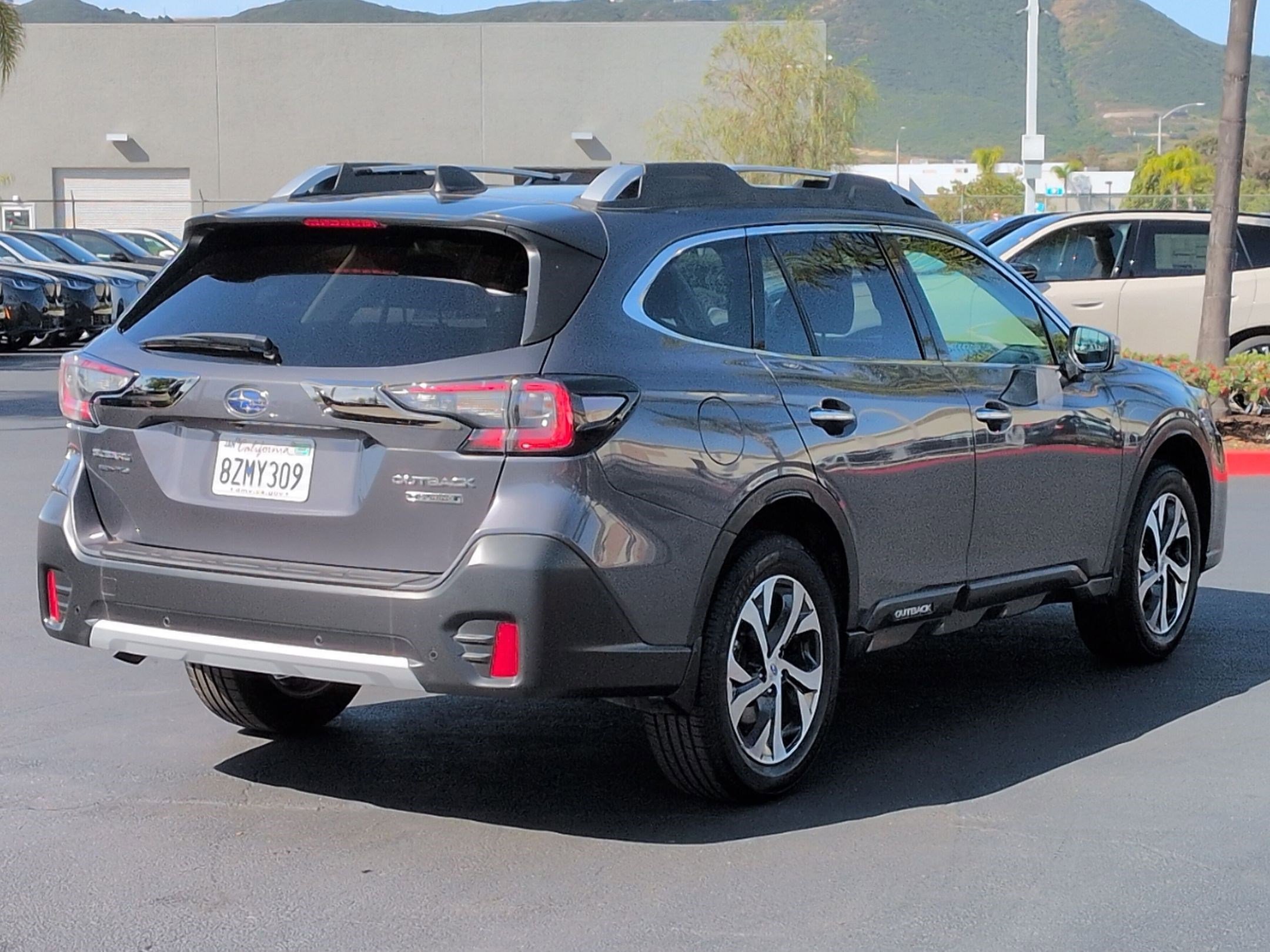 Used 2020 Subaru Outback Touring w/ Popular Package #2 AWD/4WD image 10