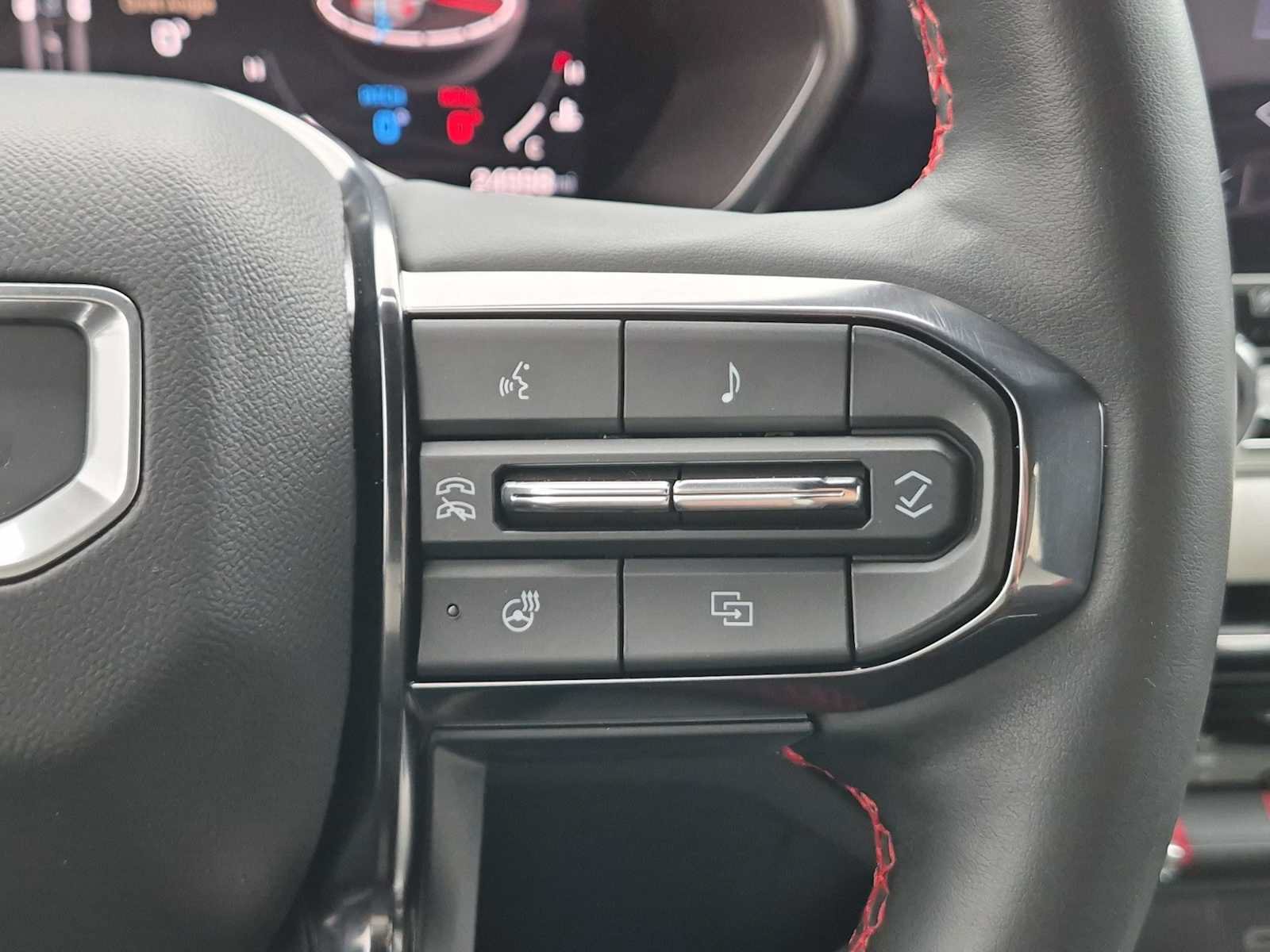 Used 2024 GMC Canyon AT4X AWD/4WD image 27
