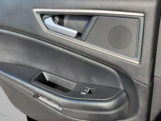 Used 2024 Ford Edge SEL AWD/4WD image 17