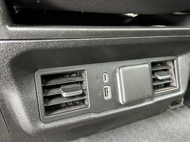 Used 2025 Chevrolet Silverado 1500 LT AWD/4WD image 26