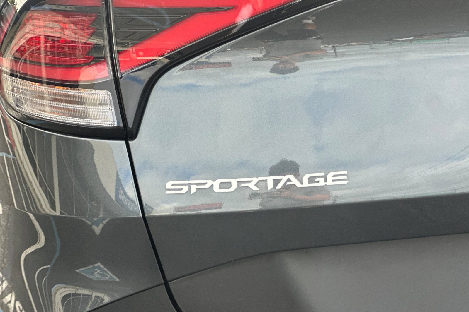 Used 2023 Kia Sportage EX AWD/4WD image 28