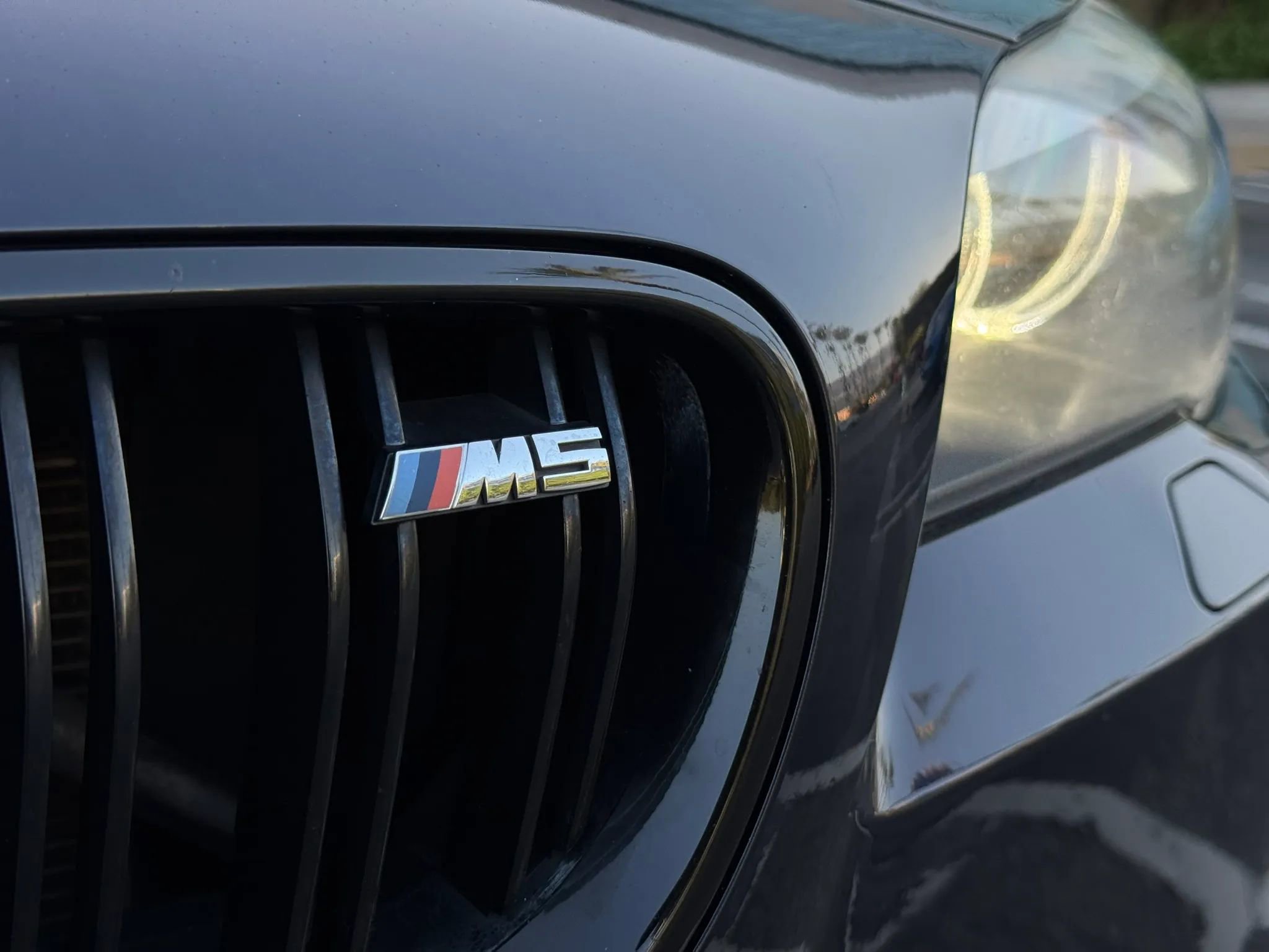 Used 2013 BMW M5 RWD image 9