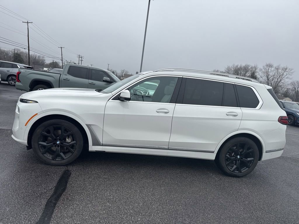 Used 2023 BMW X7 xDrive40i w/ Premium Package image 4