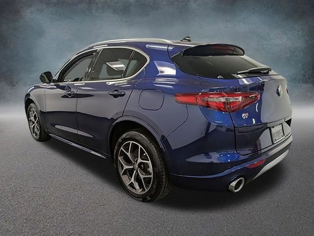 Used 2021 Alfa Romeo Stelvio Ti w/ Nero Edizione image 6
