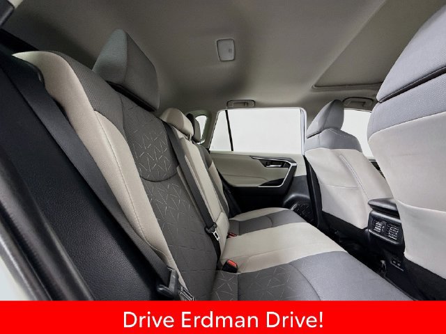 Used 2025 Toyota RAV4 XLE w/ Convenience Package FWD image 28