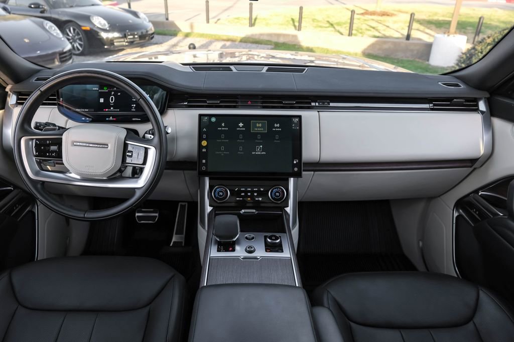 Used 2023 Land Rover Range Rover SE AWD/4WD image 11