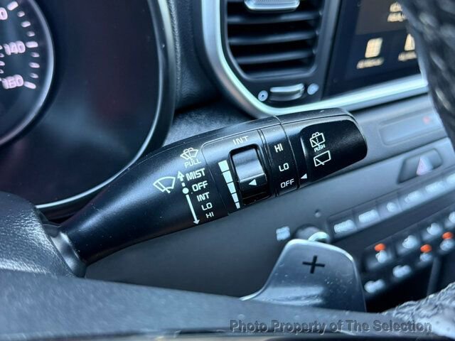 Used 2020 Kia Sportage S image 29