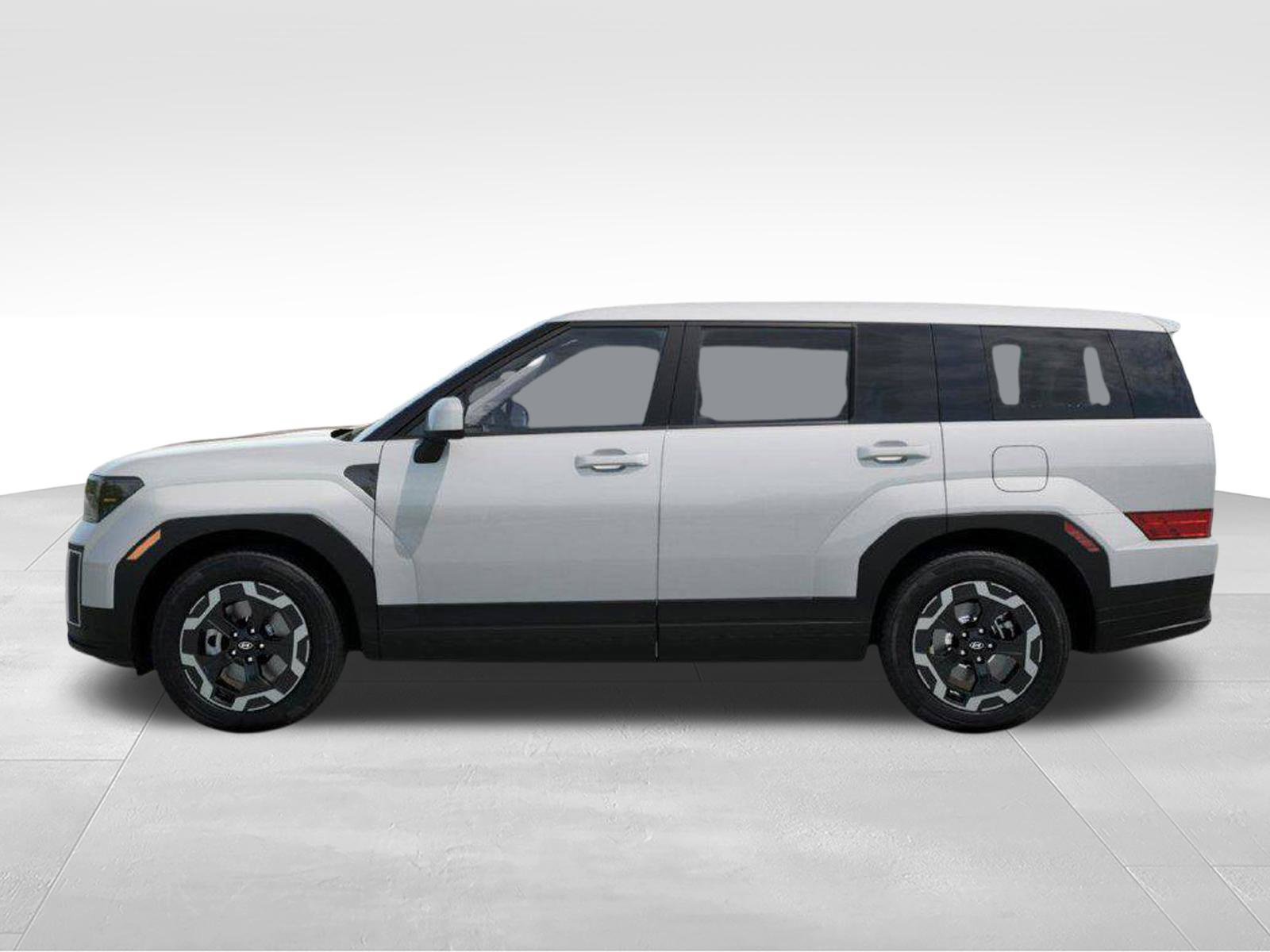 New 2026 Hyundai Santa Fe SE FWD image 2