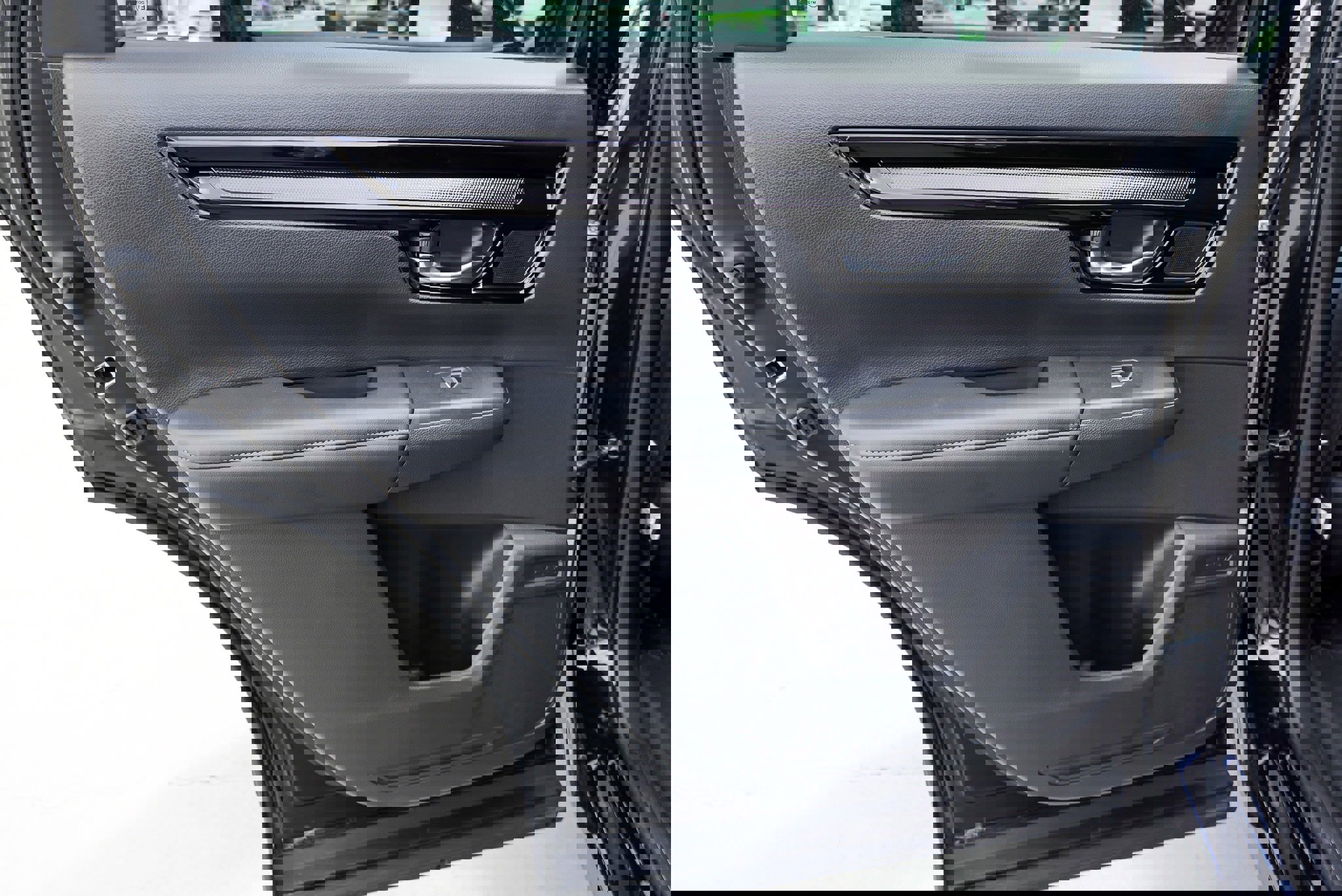 Used 2025 Honda CR-V EX-L image 25