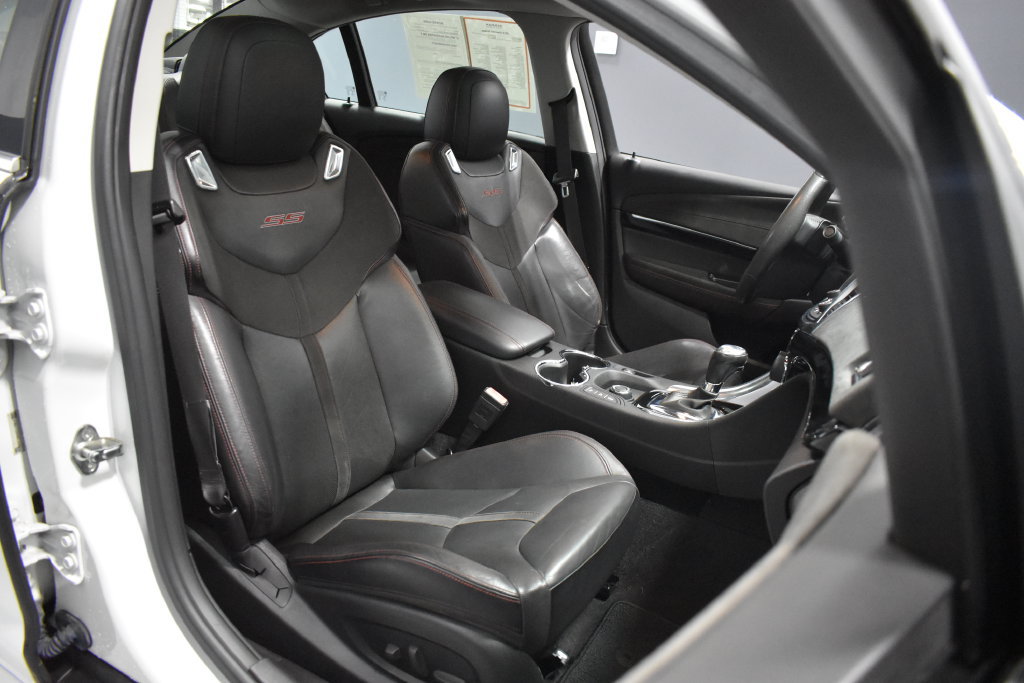 Used 2015 Chevrolet SS RWD image 15