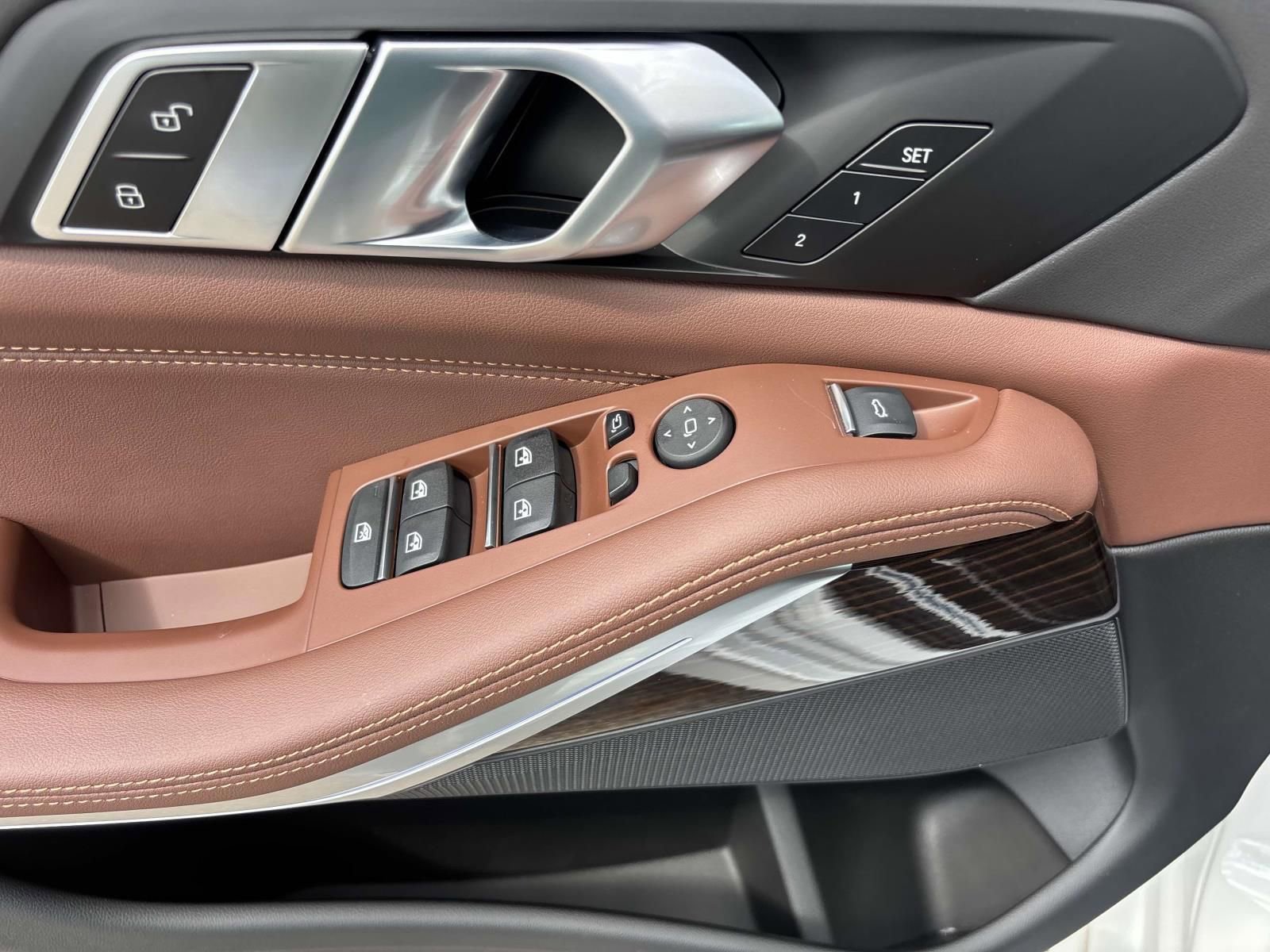 New 2026 BMW X5 xDrive40i w/ M Sport Package image 13