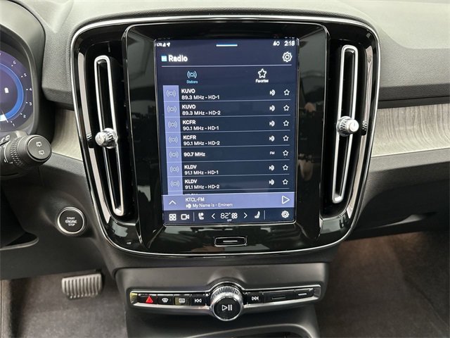 Certified 2024 Volvo XC40 B5 Plus w/ Protection Package Premier image 16