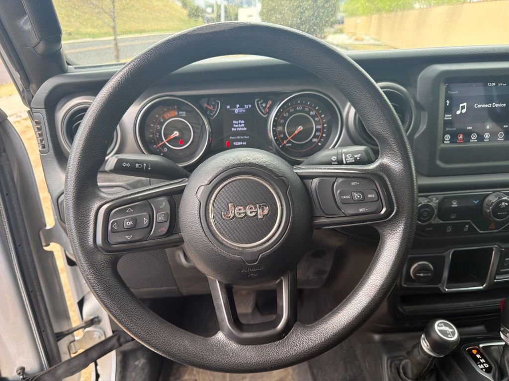 Used 2023 Jeep Gladiator Sport image 15