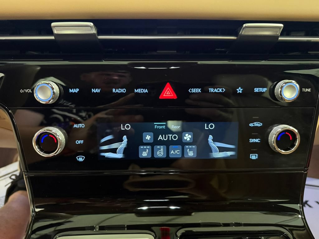 Certified 2025 Genesis G80 2.5T AWD/4WD image 39