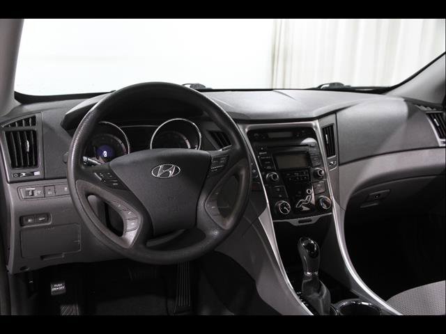Used 2013 Hyundai Sonata GLS w/ Popular Equipment Pkg image 6