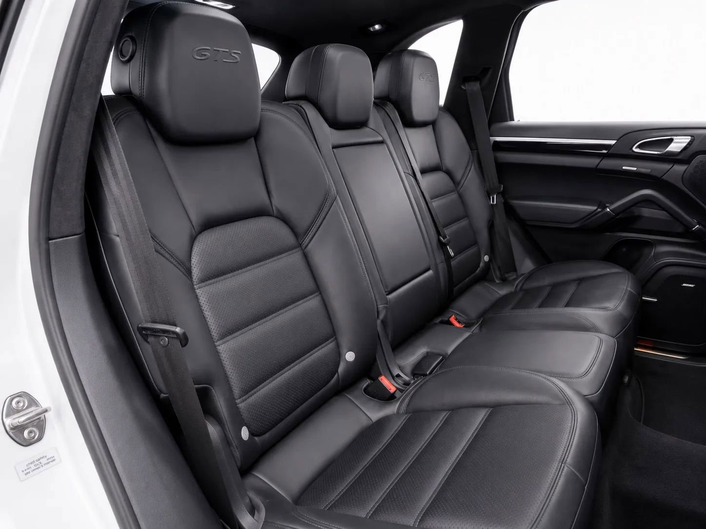 Used 2018 Porsche Cayenne GTS w/ Premium Package Plus AWD/4WD image 15