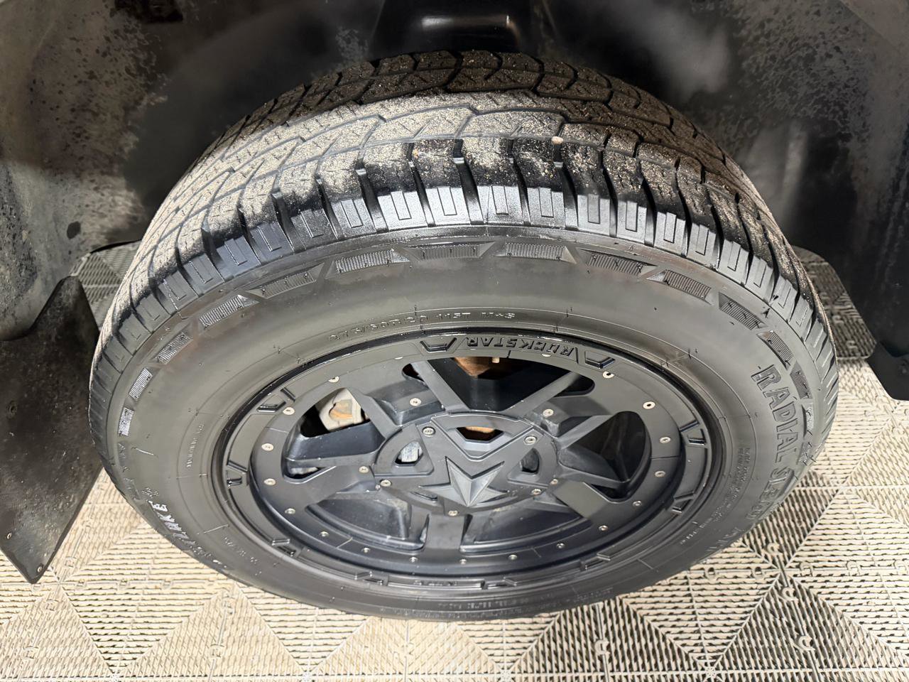 Used 2015 RAM 1500 Laramie w/ Convenience Group AWD/4WD image 17