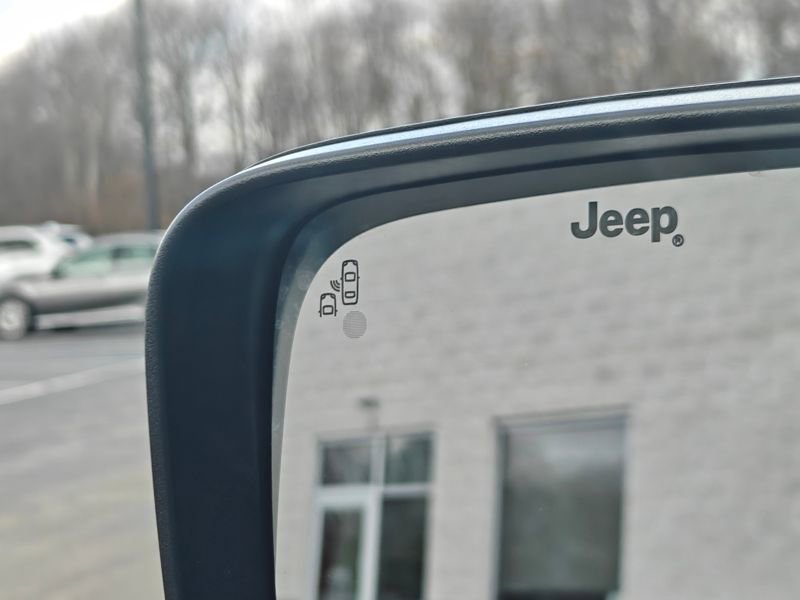 Used 2022 Jeep Renegade Latitude image 24