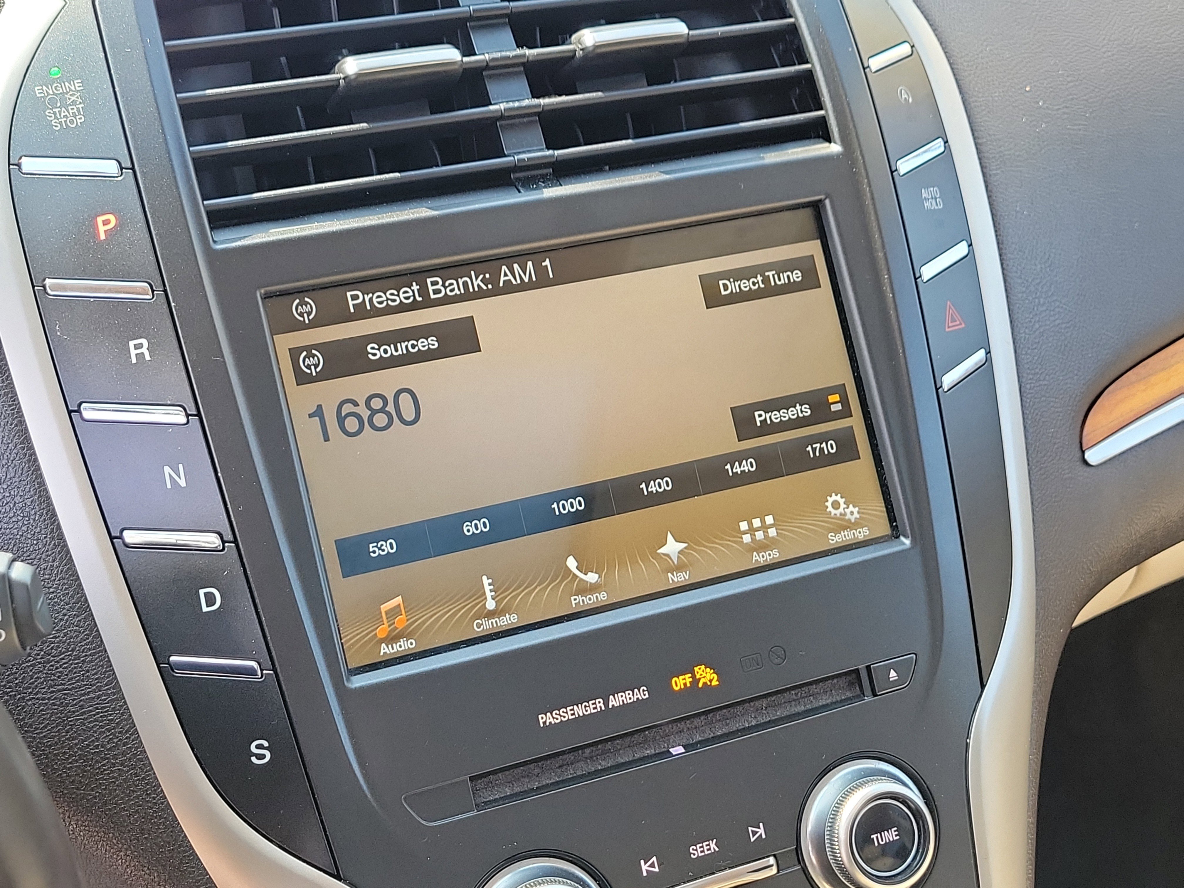 Used 2018 Lincoln MKC Select w/ Select Plus Package image 27