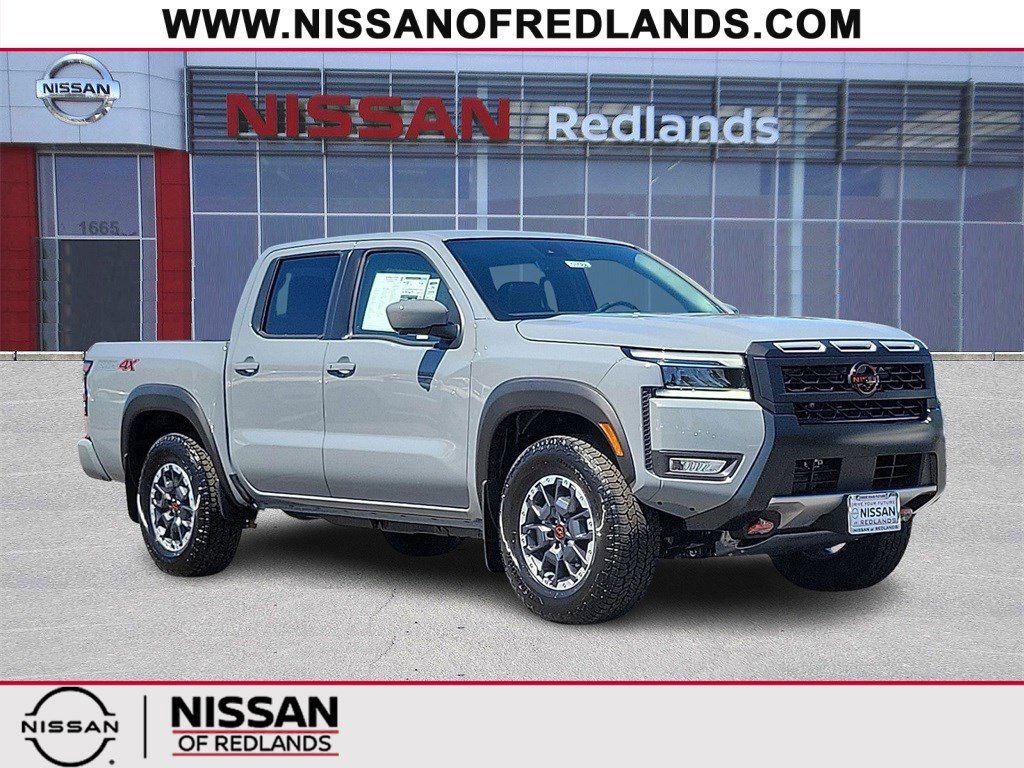 New 2025 Nissan Frontier PRO-4X w/ Pro Premium Package