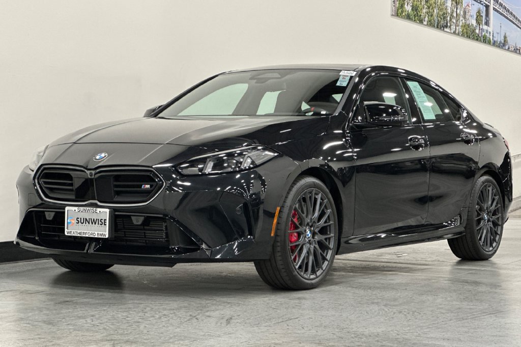 Used 2025 BMW M235i xDrive w/ Premium Package AWD/4WD image 8