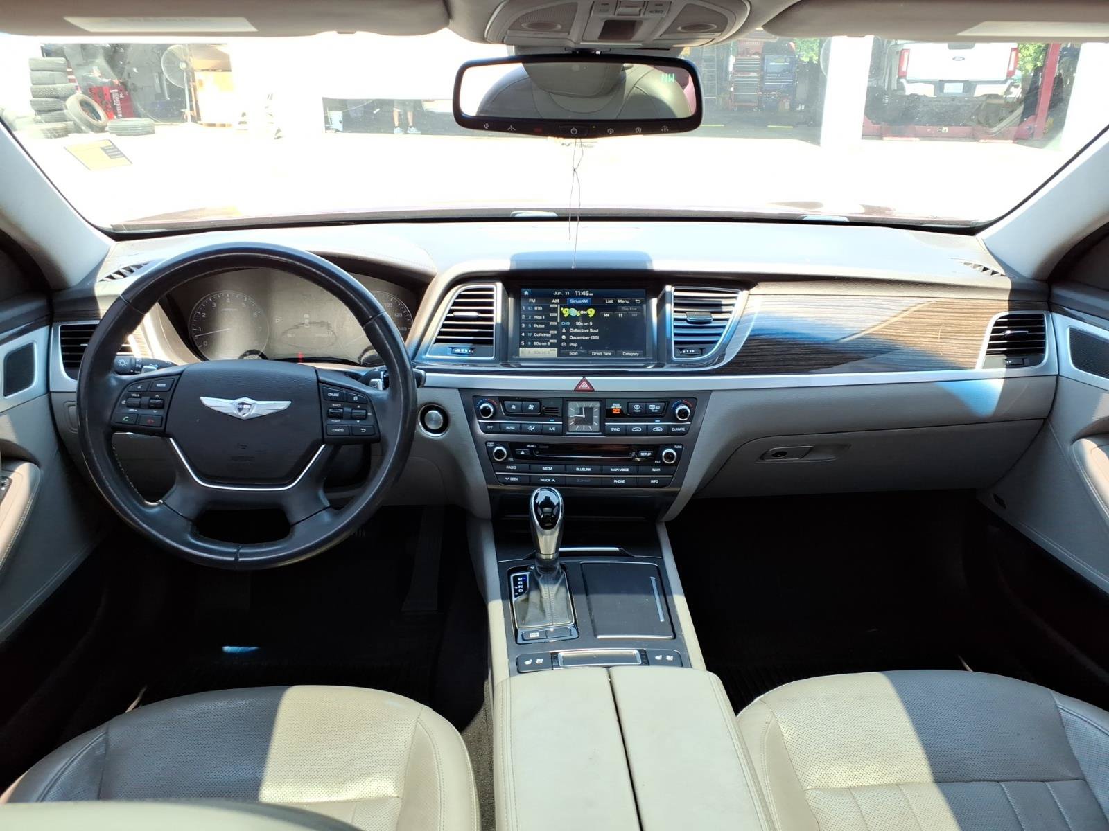 Used 2015 Hyundai Genesis 3.8 w/ Option Group 02 RWD image 21
