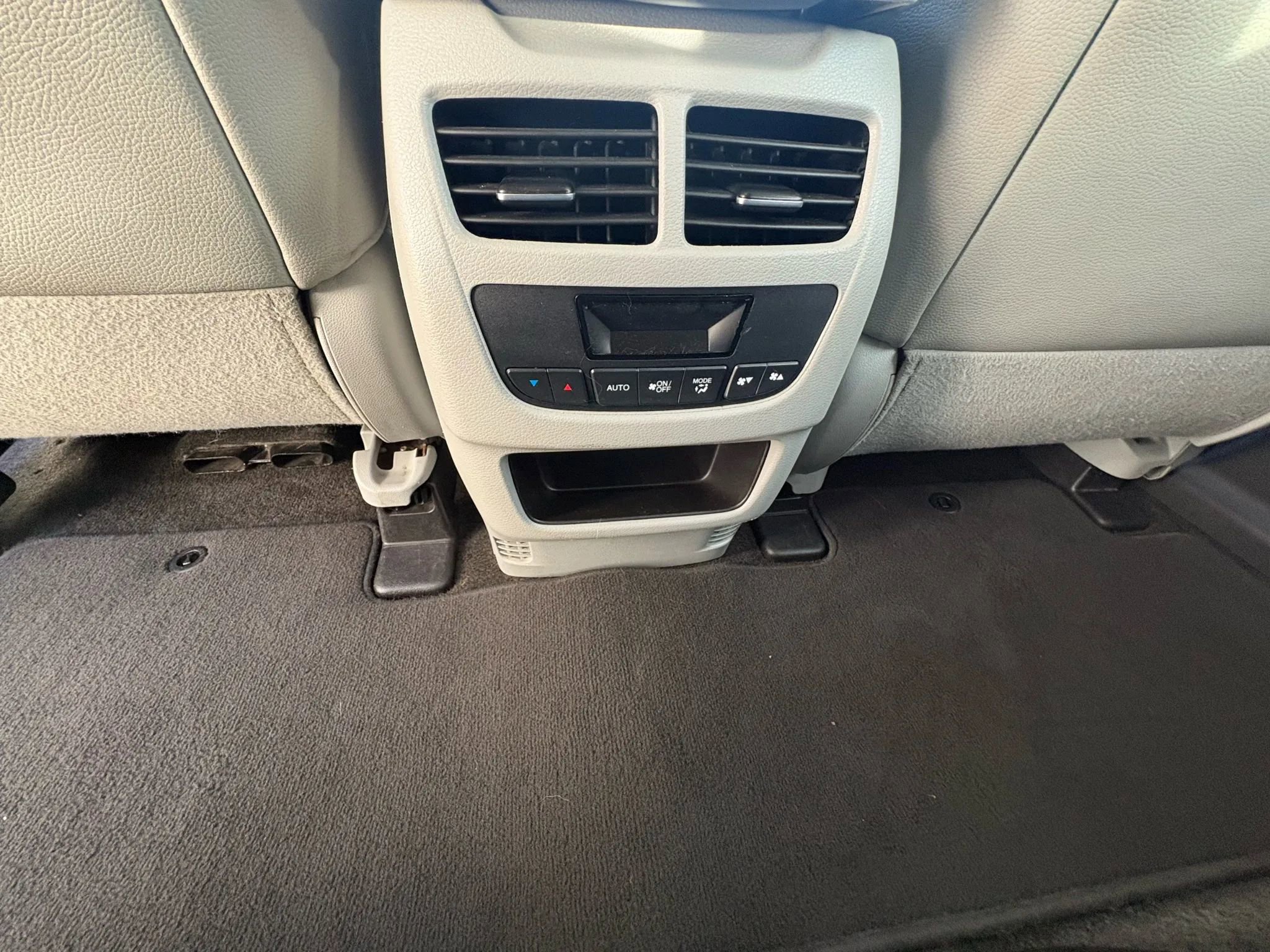 Used 2015 Acura MDX FWD image 22