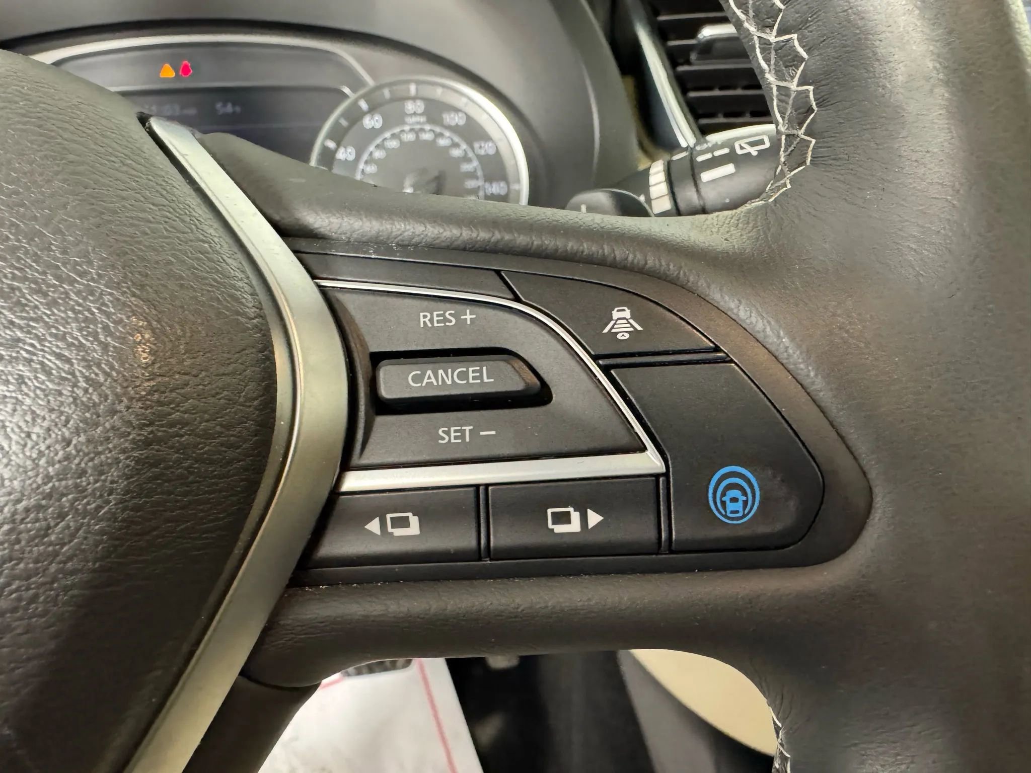 Used 2021 INFINITI QX50 Luxe w/ Cargo Package image 16