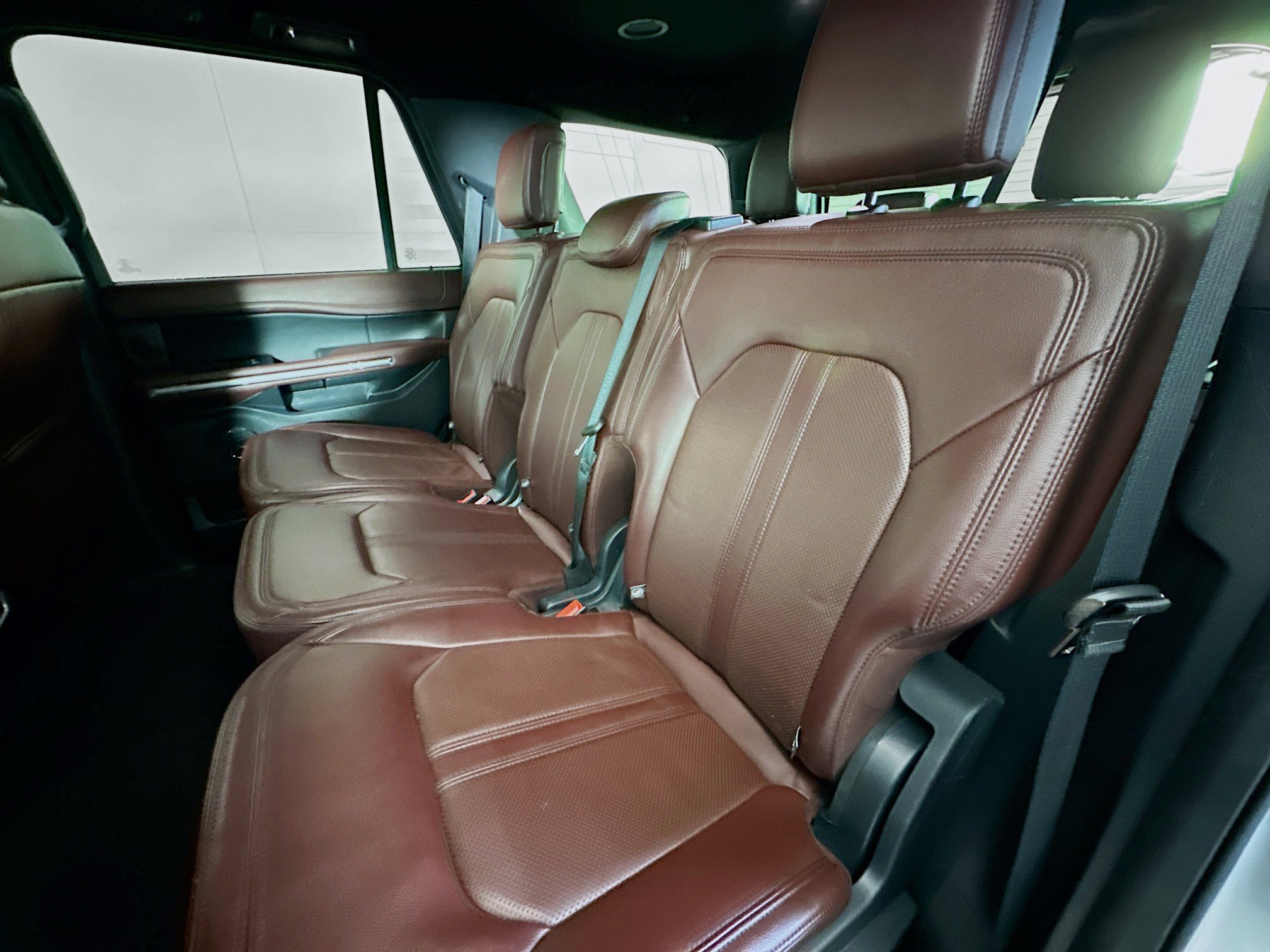 Used 2024 Ford Expedition Limited image 29