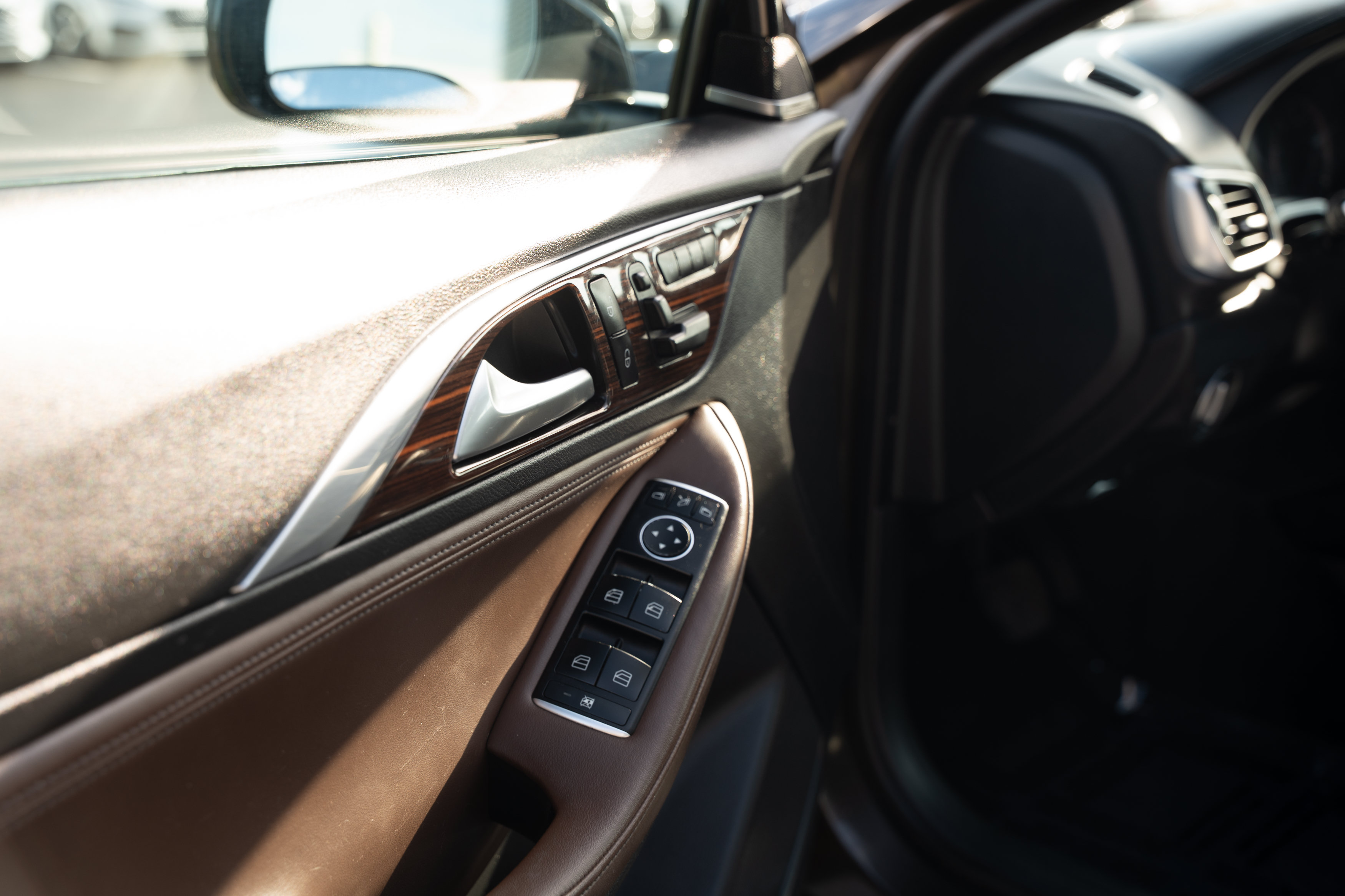 Used 2018 INFINITI QX30 Premium w/ Navigation Package AWD/4WD image 18