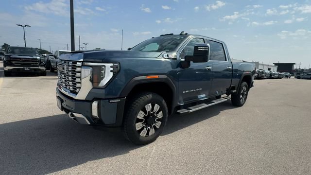 Used 2025 GMC Sierra 2500 Denali w/ Denali Reserve Package AWD/4WD image 4
